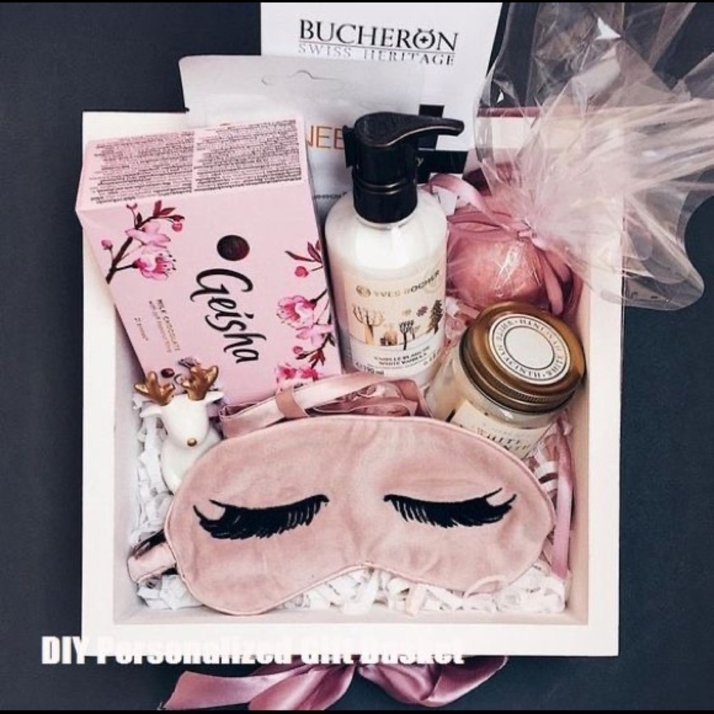 SURPISE BOX FOR YOUR MOM 😍 SHE’LL LOVE IT!